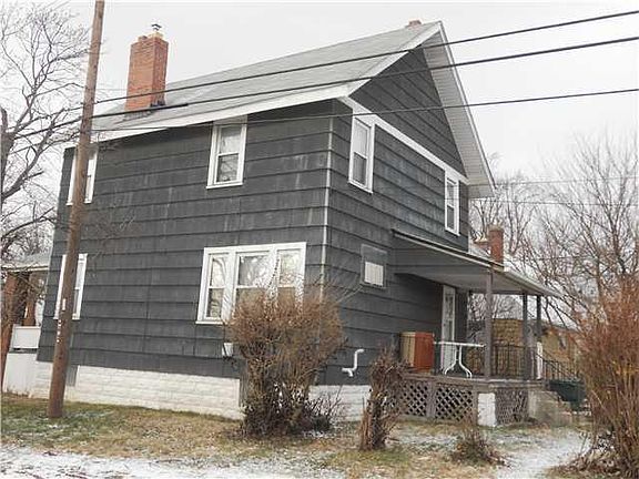 3rd image of 676 N Dawson Ave
