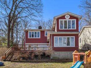5828 Forest Beach Dr, Richland, MI