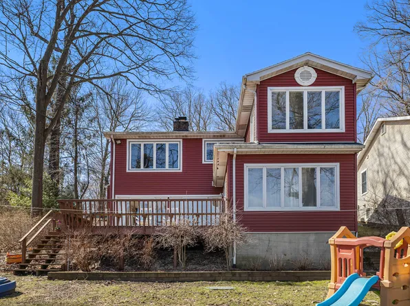 5828 Forest Beach Dr, Richland, MI 49083