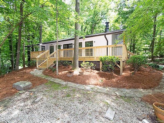 2nd image of 701 Mountainview Dr
