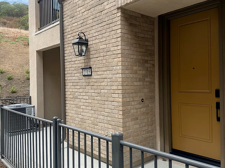 2713 Faye Dr — Photo 24
