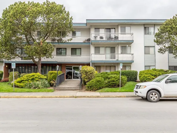 17707 57a Ave #321, Surrey, BC V3S 1J2