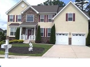 2602 Medina St, Vineland, NJ 08361