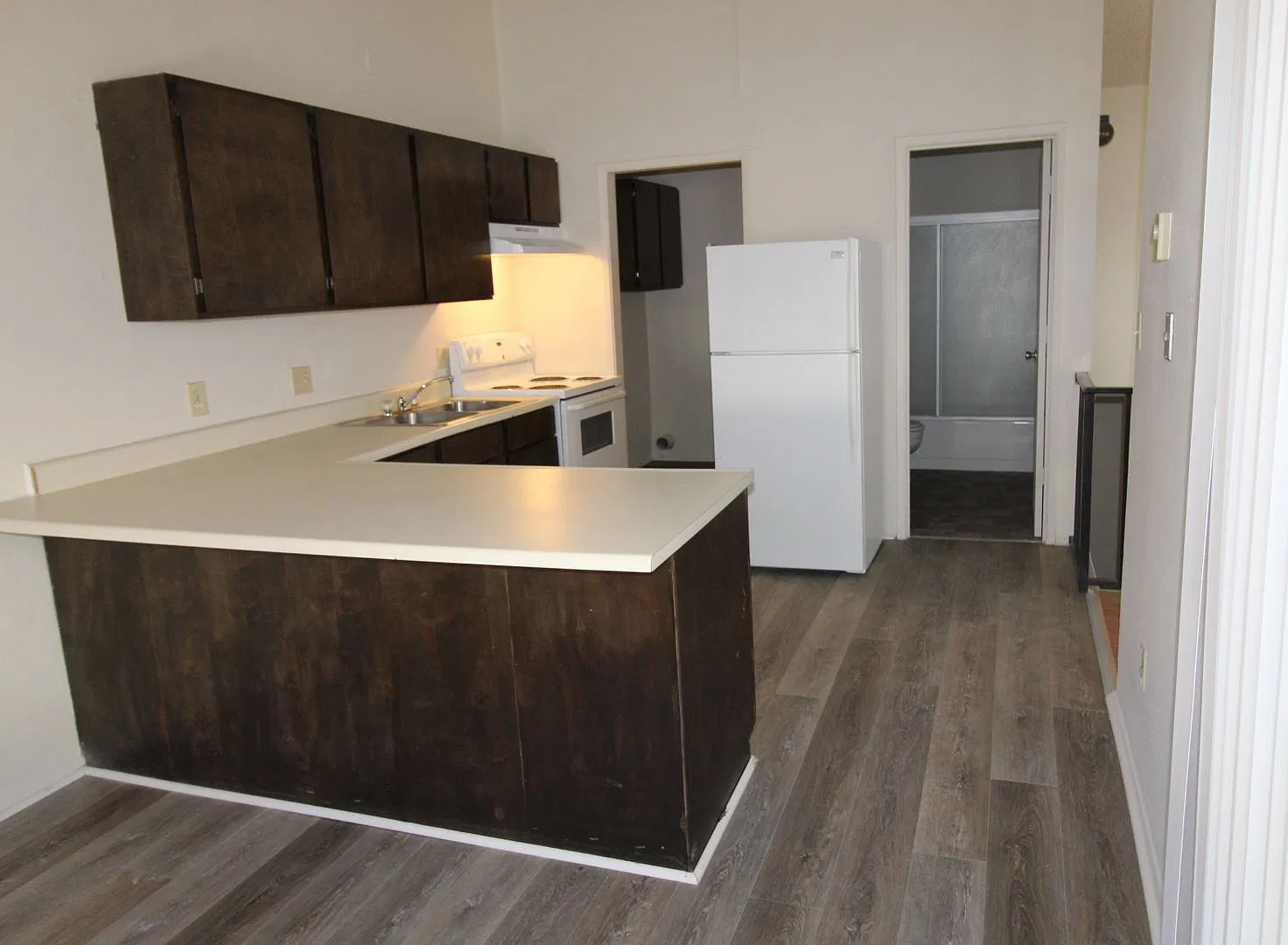 2332 Linda Vista — Photo 3
