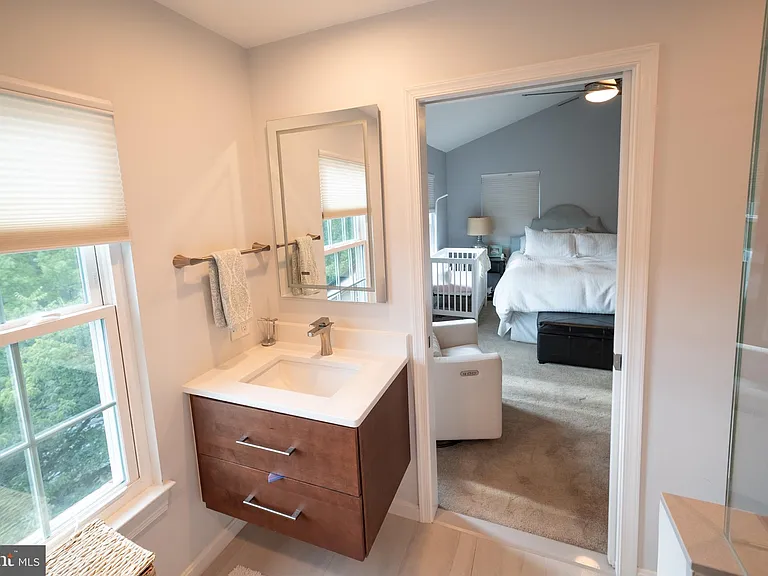 1639 Hunting Creek Dr #B — Photo 19