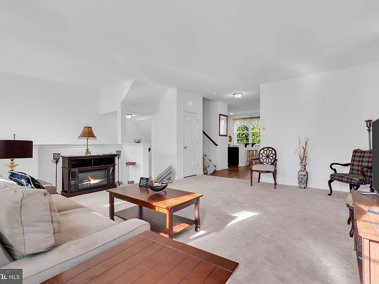49 Creekside Way — Photo 10