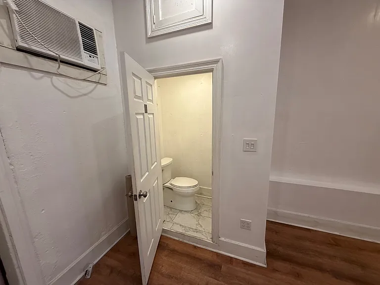 Unit Photo