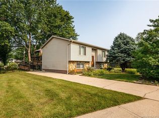 3501 Greenfield Dr, New Albany, IN 47150