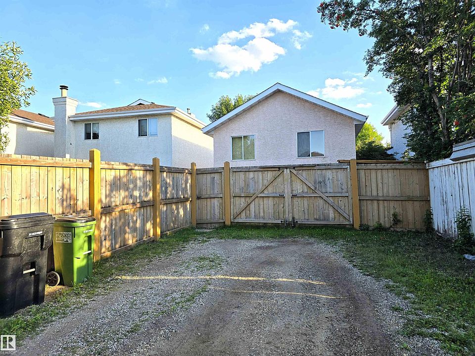 2nd image of 176 River Point E