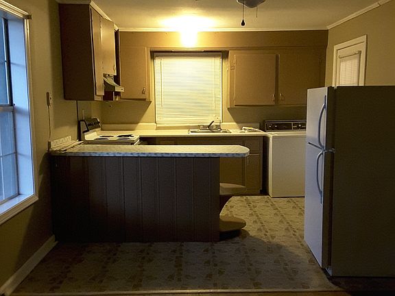4th image of 184 Josey Ave