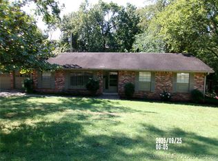 2105 Neptune Ct, Bartlesville, OK 74006