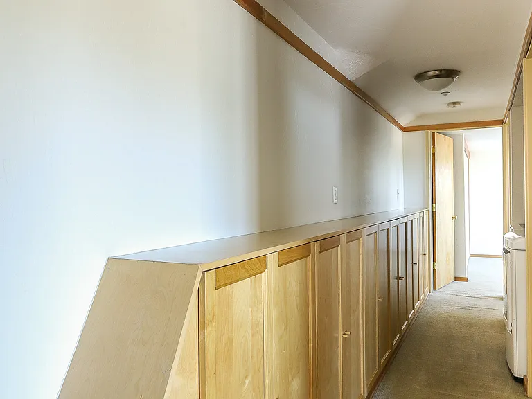 1735 Elm St — Photo 34