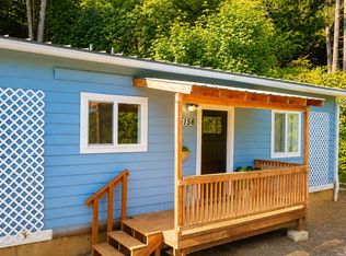 156 Pine St, Falls City, OR 97344