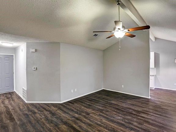 4th image of 1031 Golden Nugget Ct