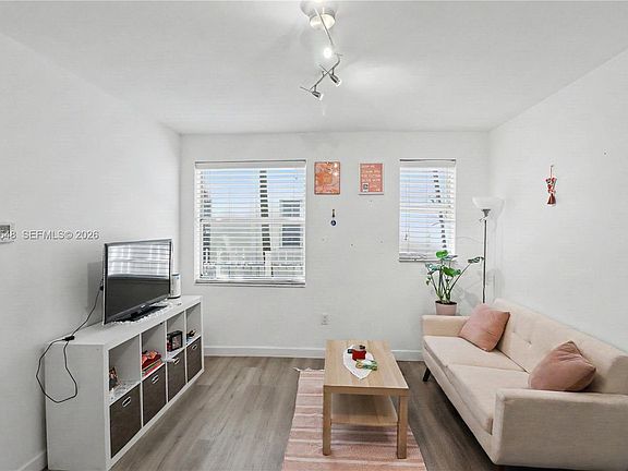 4th image of 1550 Drexel Ave APT 103