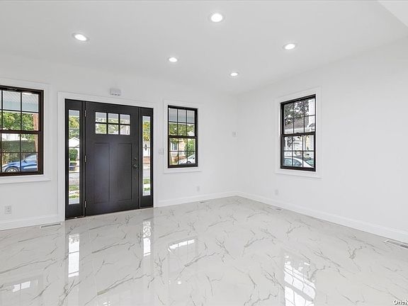 4th image of 245 Garfield Ave