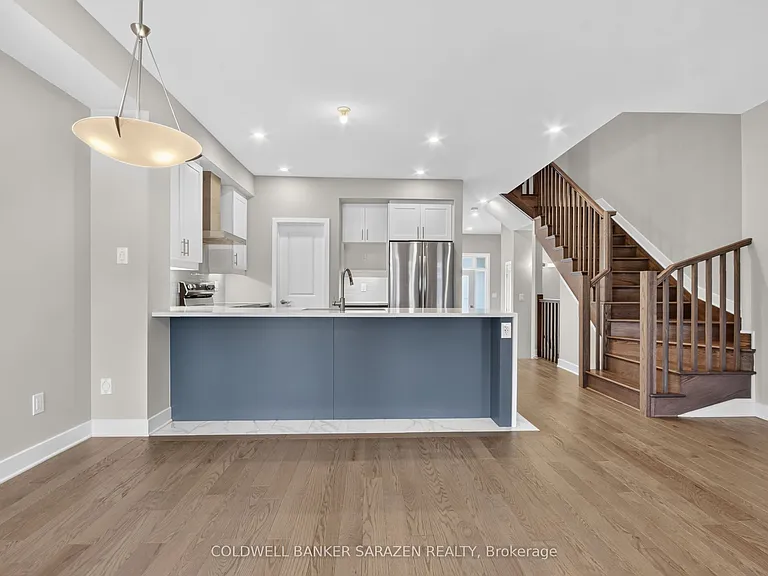 330 Whitham Cres — Photo 15