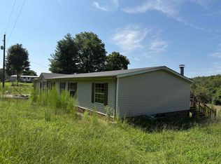 140 Shade Tree Ln, Stuart, VA 24171