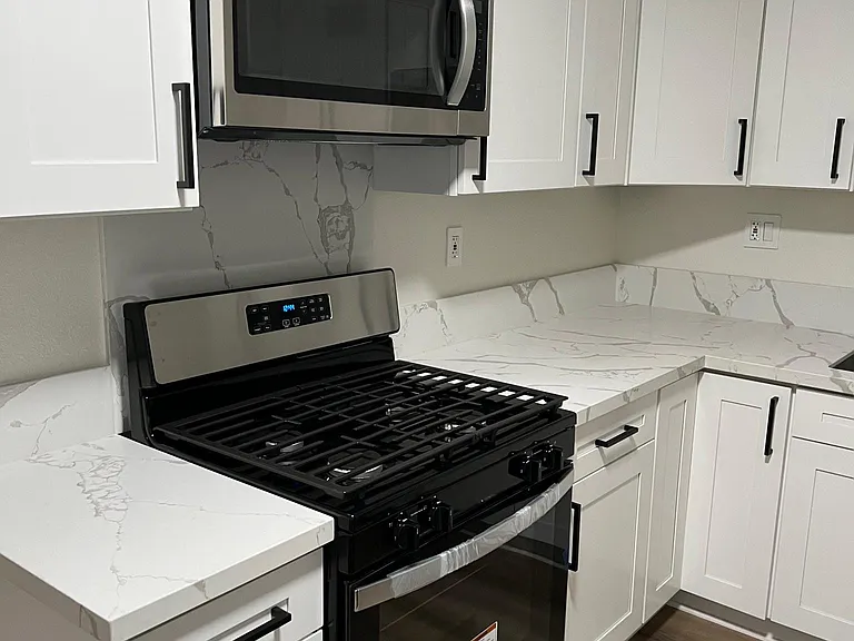 537 Ramona Ave — Photo 1