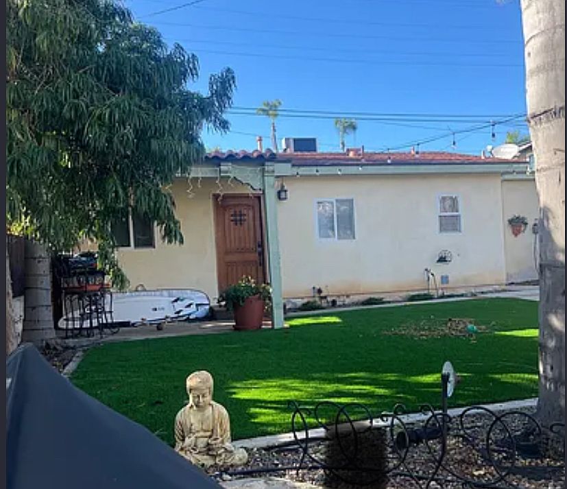 2nd image of 2802 Dale St #2