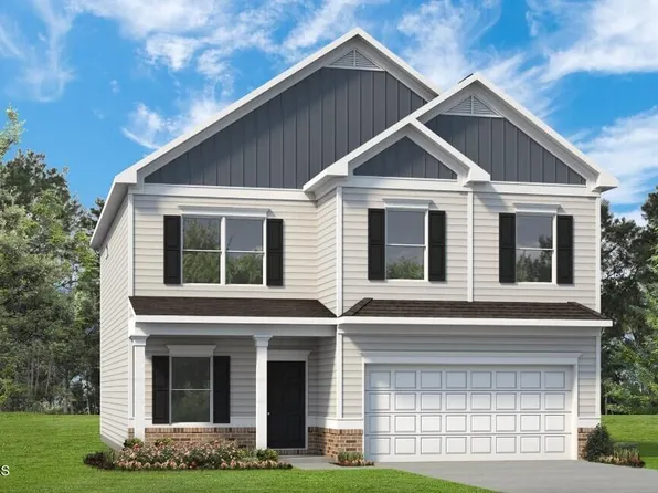 1636 Elk Run Dr, Fayetteville, NC 28312