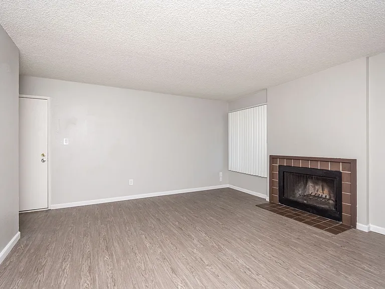 Fulton Woods — Photo 125