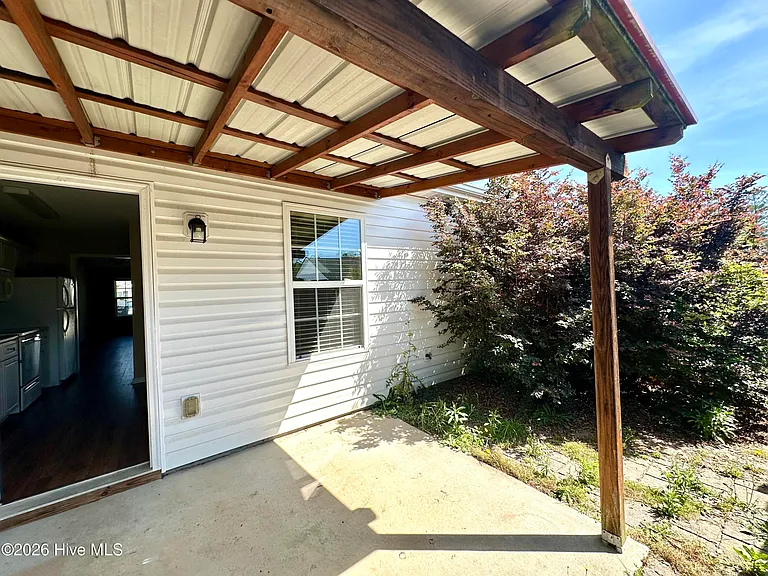 1730 Elizabeth St — Photo 19
