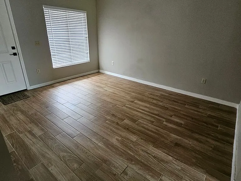 2734 Coral Reef Dr — Photo 13