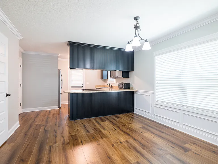 4122 Barrington Dr — Photo 5