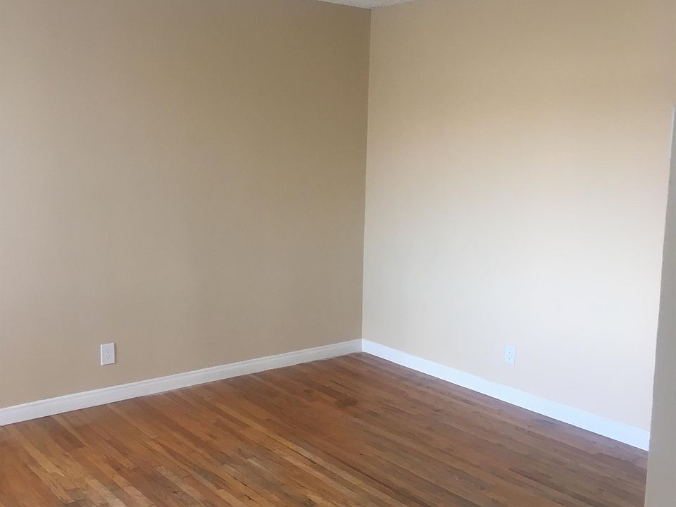 2nd image of 6968 N Paramount Blvd APT C
