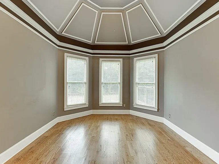 940 Chateau Forest Rd — Photo 35