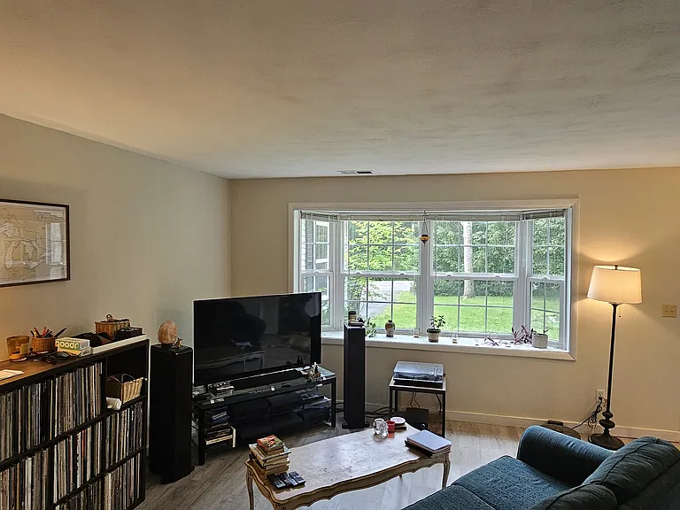 13 Cardinal Dr #1 — Photo 8