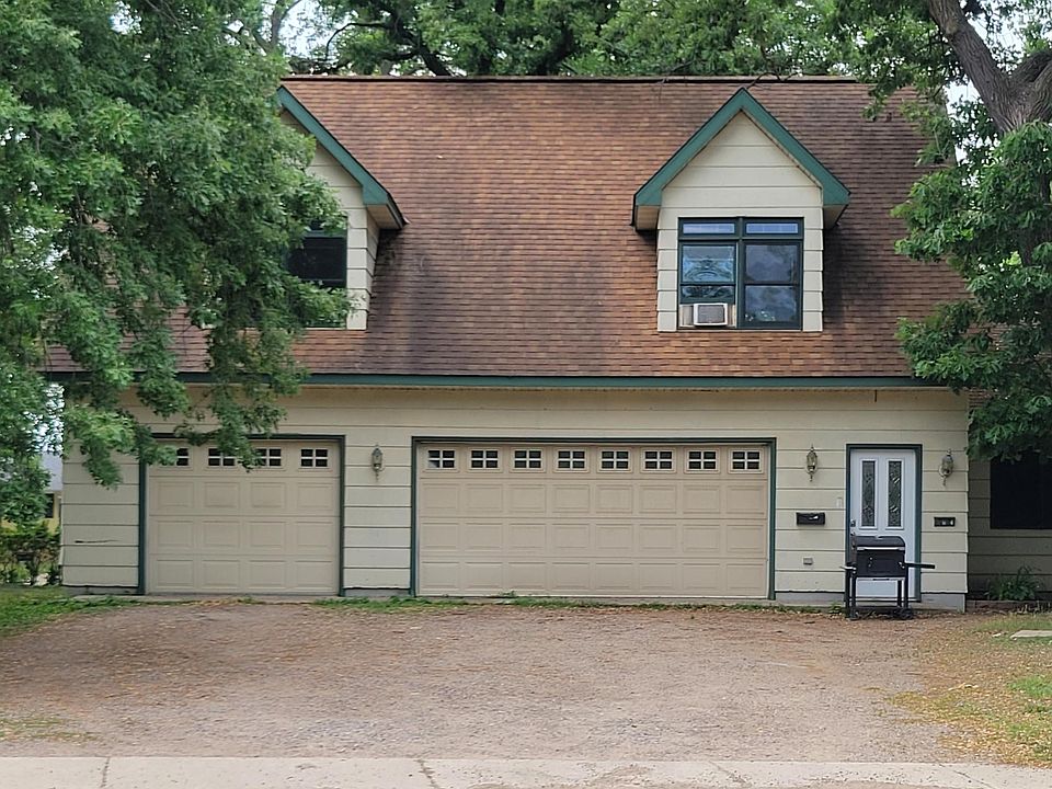 1st image of 1536 6th Ave N #2