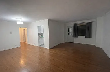 5700 Arlington Avenue, #1D