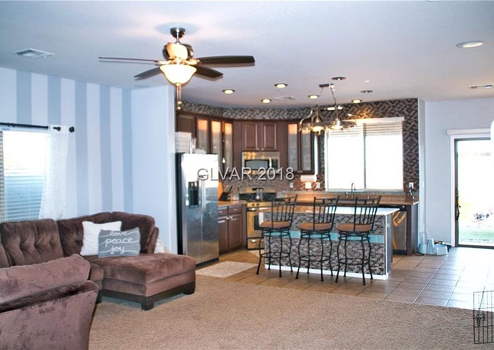 1st image of 2405 Plumeria Ave