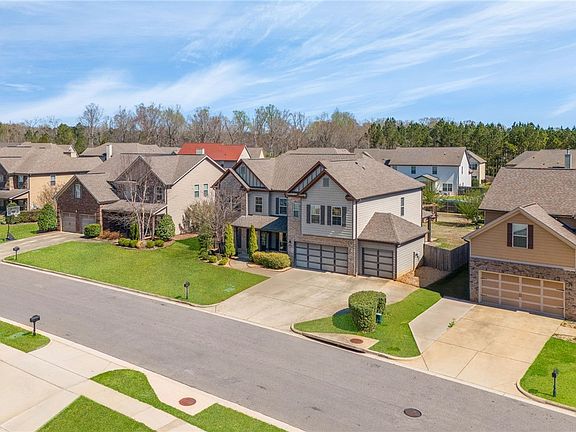 2nd image of 3011 Stillwood Way