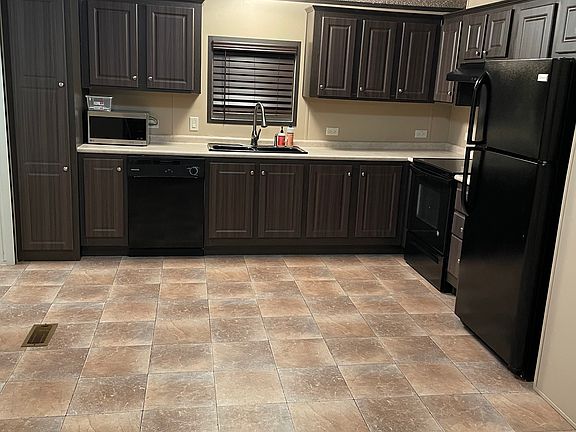 5th image of 128 Monterrey Hills Dr