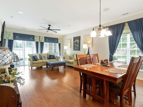 3rd image of 200 Antebellum Ln
