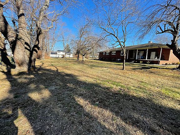 Huge Back yard 