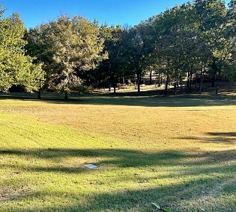 3rd image of 2860 Stonebrook Dr