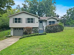 589 Bessie Ln, Trussville, AL 35173