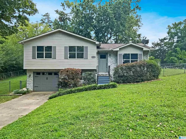 589 Bessie Ln, Trussville, AL 35173
