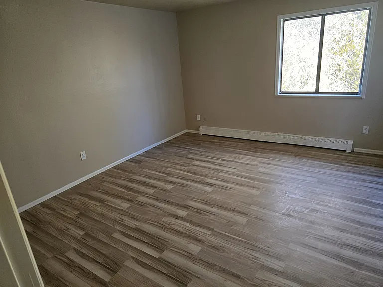 3188 Hill Ave #C — Photo 7