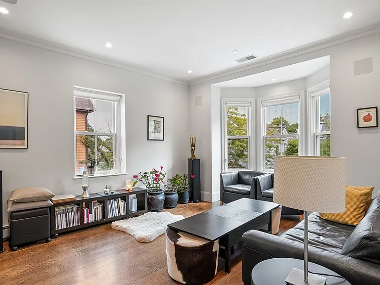 619 Franklin St #2 — Photo 3