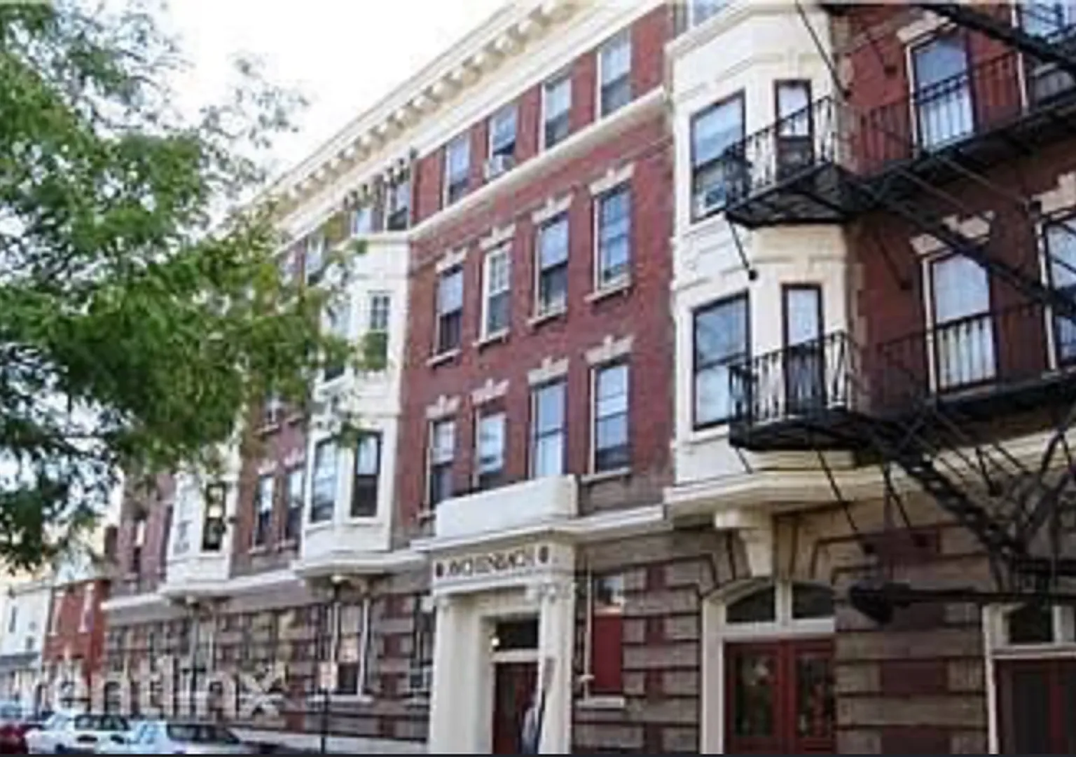 101 East High Street — Photo 1