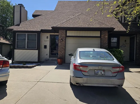 2217 W 23rd Ave, Emporia, KS 66801