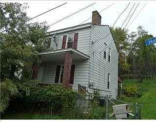 1100 Haller St photo 1
