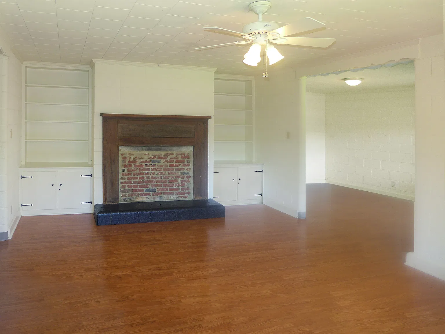 3 bed, 1400 sqft, $2,395 — Photo 2