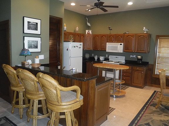 5th image of 305 N Storter #308