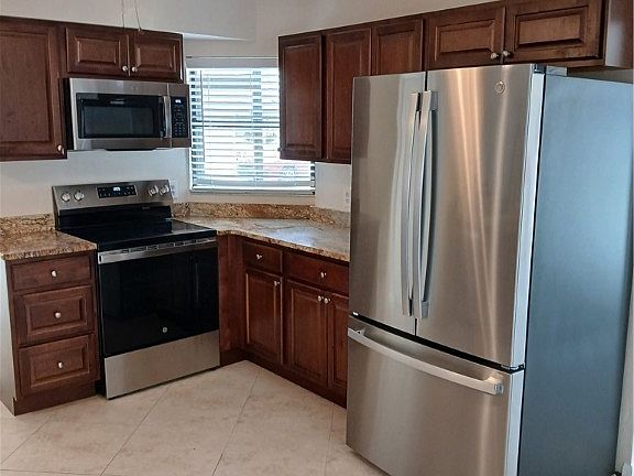 2nd image of 9920 Vanillaleaf St